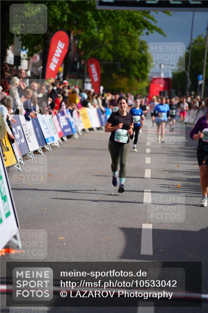 20.09.2026 - PSD Bank Halbmarathon LAZAROV Photography http://msf.ph/oto/10533042 20.09.2026 12:13:22 Ziel 1190, 1213, 1322, 2521, 3503 meine-sportfotos.de