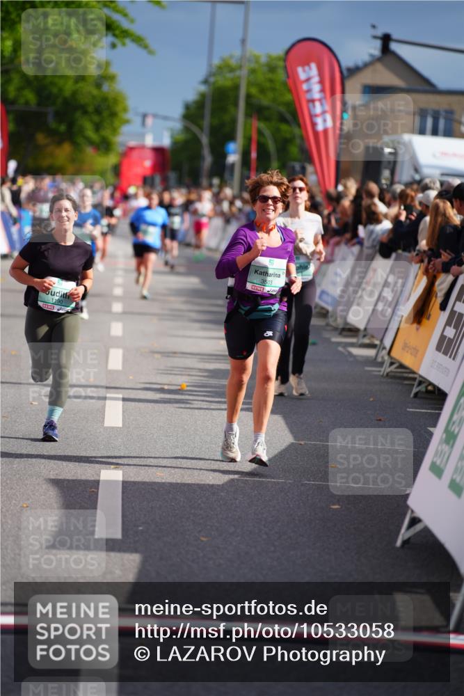 20.09.2026 - PSD Bank Halbmarathon LAZAROV Photography http://msf.ph/oto/10533058 20.09.2026 12:13:22 Ziel 1190, 1213, 1322, 2521, 3503 meine-sportfotos.de
