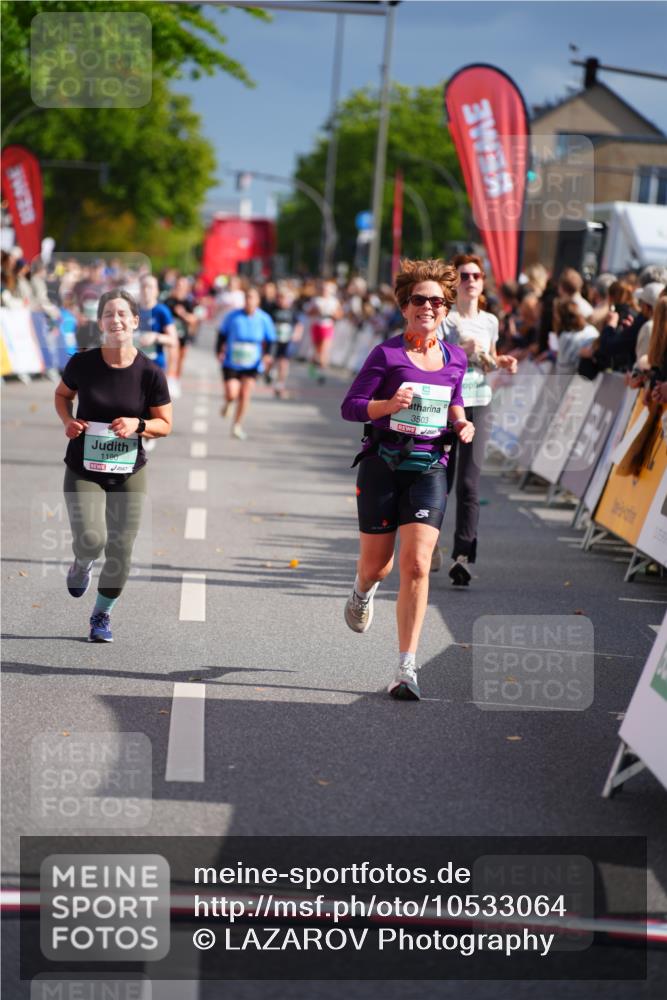20.09.2026 - PSD Bank Halbmarathon LAZAROV Photography http://msf.ph/oto/10533064 20.09.2026 12:13:22 Ziel 1190, 1213, 1322, 2521, 3503 meine-sportfotos.de