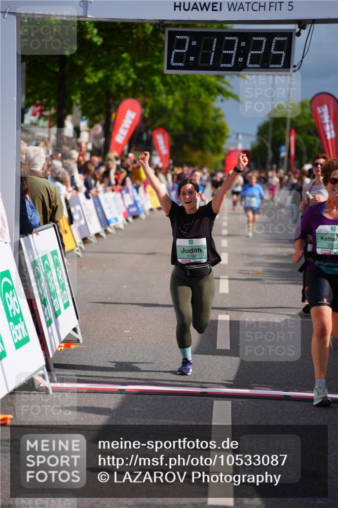 20.09.2026 - PSD Bank Halbmarathon LAZAROV Photography http://msf.ph/oto/10533087 20.09.2026 12:13:24 Ziel 1190, 1213, 1322, 3503, 4797 meine-sportfotos.de