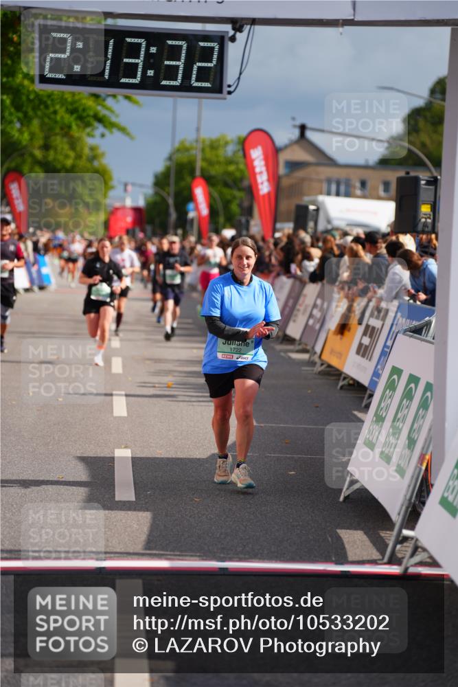 20.09.2026 - PSD Bank Halbmarathon LAZAROV Photography http://msf.ph/oto/10533202 20.09.2026 12:13:31 Ziel 1190, 1213, 1722, 3503, 4797 meine-sportfotos.de