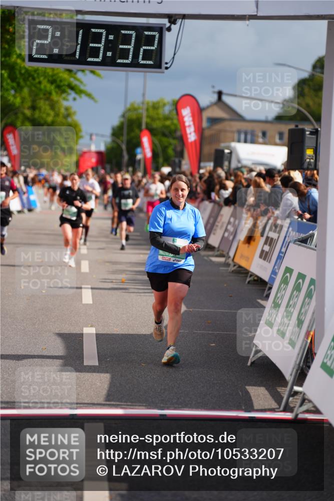 20.09.2026 - PSD Bank Halbmarathon LAZAROV Photography http://msf.ph/oto/10533207 20.09.2026 12:13:31 Ziel 1190, 1213, 1722, 3503, 4797 meine-sportfotos.de