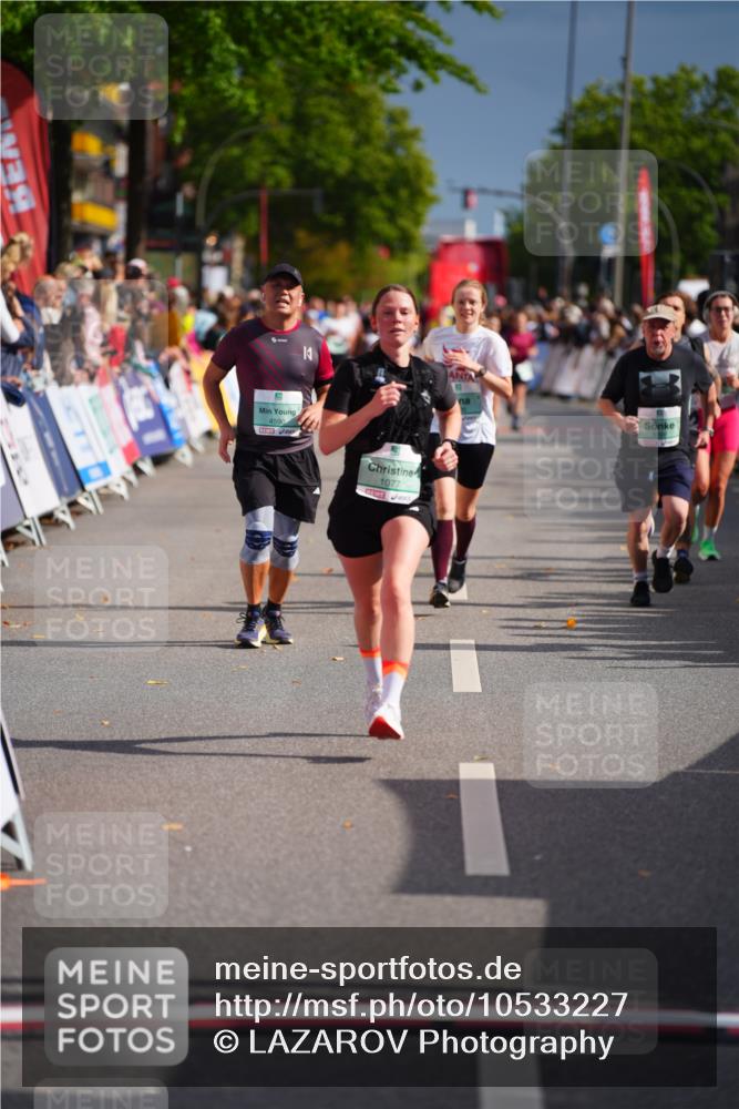 20.09.2026 - PSD Bank Halbmarathon LAZAROV Photography http://msf.ph/oto/10533227 20.09.2026 12:13:34 Ziel 1077, 1213, 1226, 1722, 1964, 4797 meine-sportfotos.de