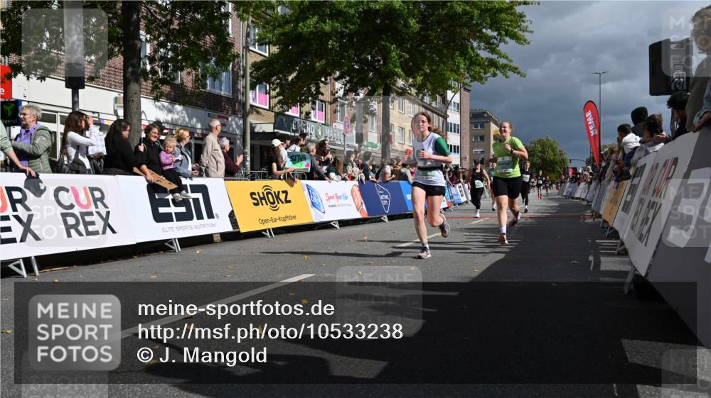 20.09.2026 - PSD Bank Halbmarathon J. Mangold http://msf.ph/oto/10533238 20.09.2026 12:20:35 Ziel 1331, 2305, 2389, 3102, 3620, 3740, 4292, 4312 meine-sportfotos.de