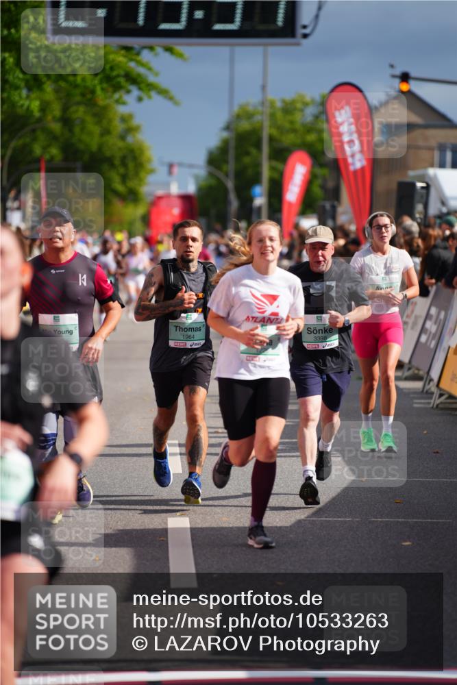 20.09.2026 - PSD Bank Halbmarathon LAZAROV Photography http://msf.ph/oto/10533263 20.09.2026 12:13:36 Ziel 1077, 1226, 1722, 1964, 3398, 3739, 4590, 4797 meine-sportfotos.de