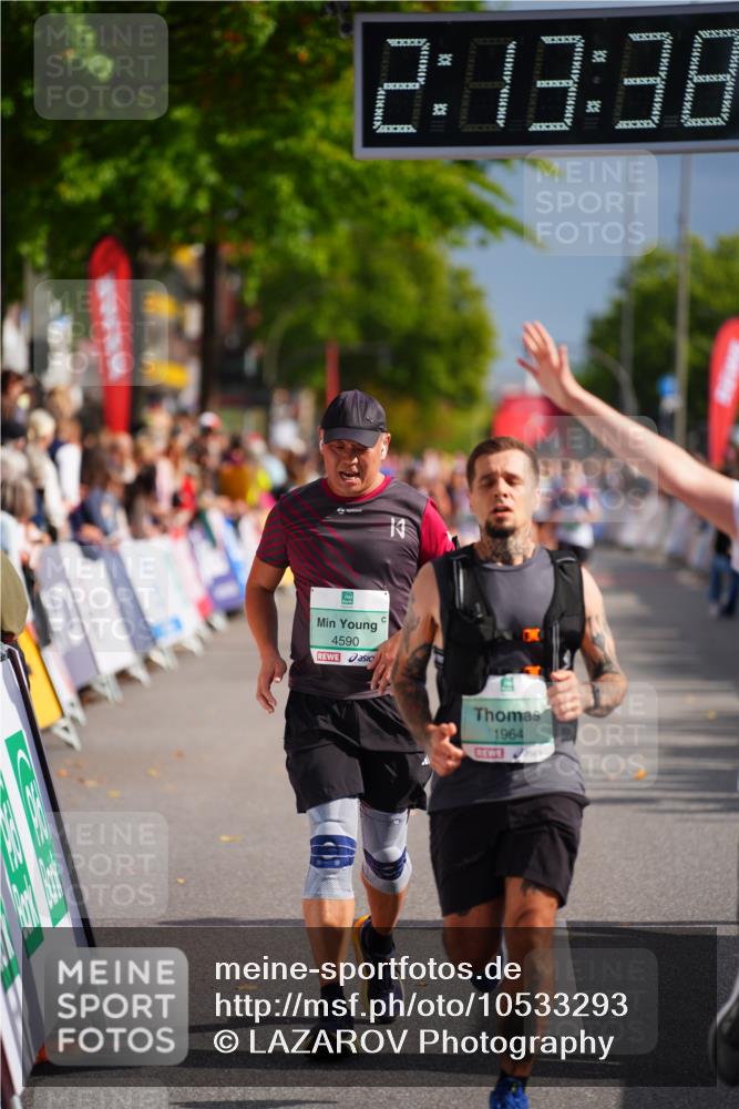 20.09.2026 - PSD Bank Halbmarathon LAZAROV Photography http://msf.ph/oto/10533293 20.09.2026 12:13:38 Ziel 1077, 1226, 1722, 1964, 3398, 3739, 4590 meine-sportfotos.de