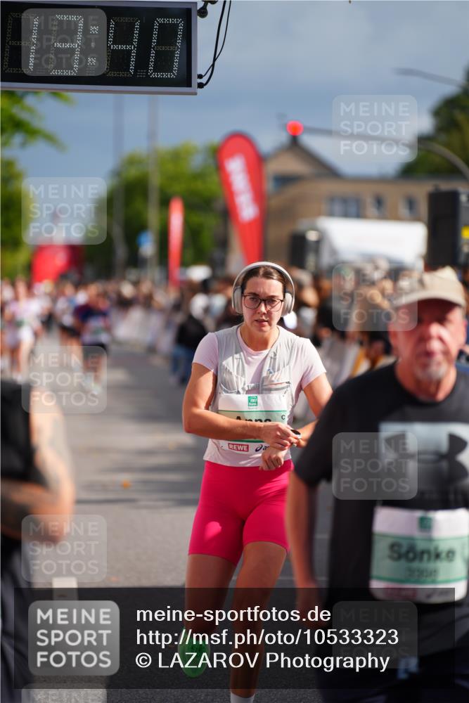 20.09.2026 - PSD Bank Halbmarathon LAZAROV Photography http://msf.ph/oto/10533323 20.09.2026 12:13:40 Ziel 1077, 1226, 1722, 1964, 3398, 3739, 4590 meine-sportfotos.de