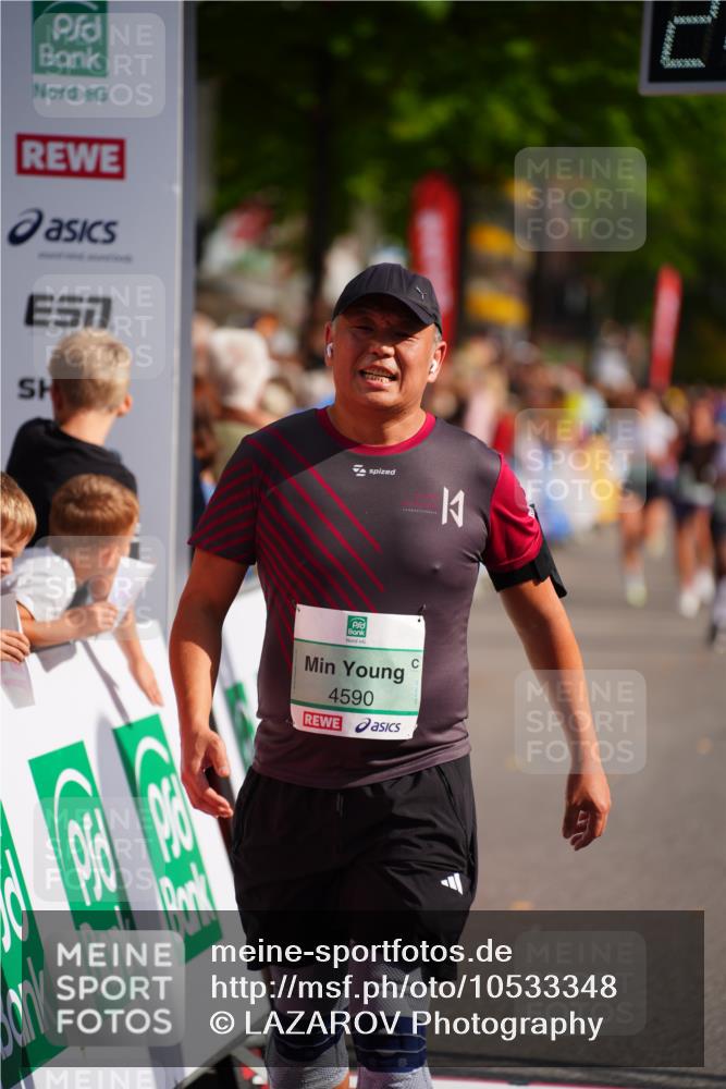 20.09.2026 - PSD Bank Halbmarathon LAZAROV Photography http://msf.ph/oto/10533348 20.09.2026 12:13:41 Ziel 1077, 1226, 1964, 3398, 3739, 4590 meine-sportfotos.de