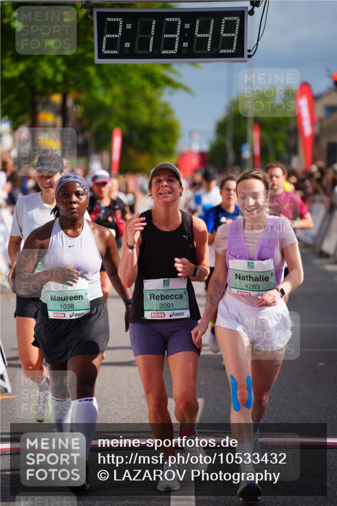 20.09.2026 - PSD Bank Halbmarathon LAZAROV Photography http://msf.ph/oto/10533432 20.09.2026 12:13:48 Ziel 1038, 1380, 1387, 1490, 2091, 2162, 2604, 3739, 3792, 4283, 4444 meine-sportfotos.de