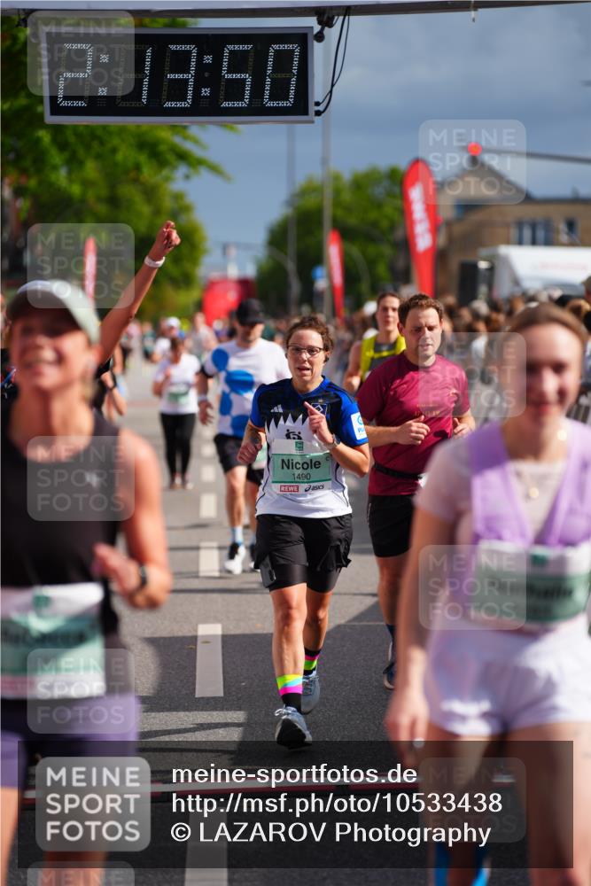 20.09.2026 - PSD Bank Halbmarathon LAZAROV Photography http://msf.ph/oto/10533438 20.09.2026 12:13:49 Ziel 1038, 1380, 1387, 1490, 2091, 2162, 2604, 3792, 4283, 4444 meine-sportfotos.de