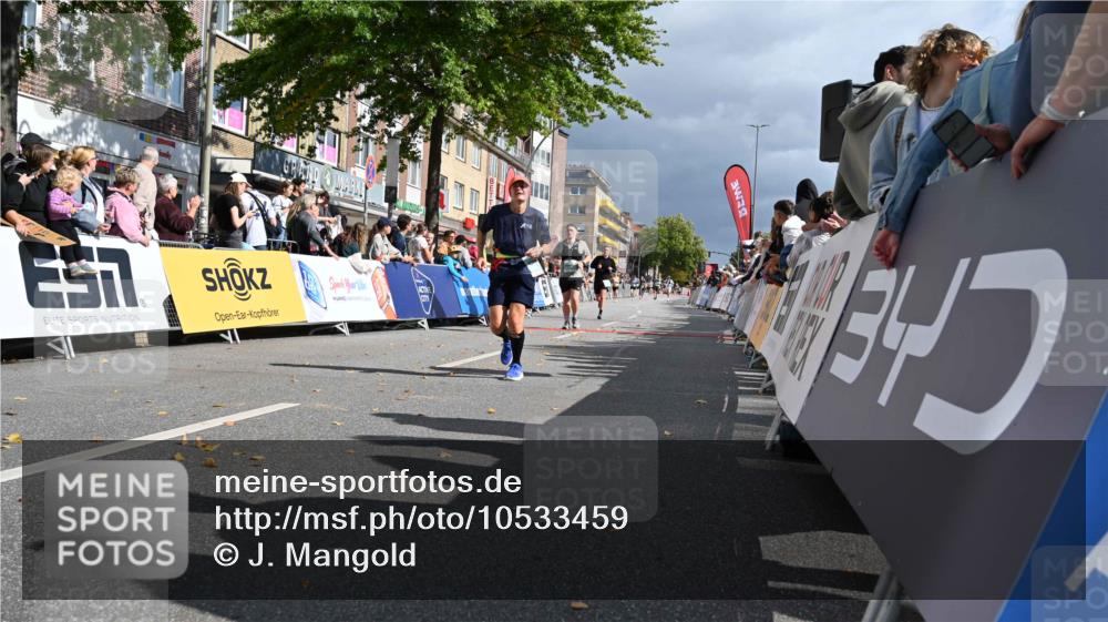 20.09.2026 - PSD Bank Halbmarathon J. Mangold http://msf.ph/oto/10533459 20.09.2026 12:21:00 Ziel 1004, 1143, 1281, 2906, 2907 meine-sportfotos.de