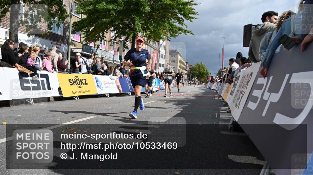 20.09.2026 - PSD Bank Halbmarathon J. Mangold http://msf.ph/oto/10533469 20.09.2026 12:21:00 Ziel 1004, 1143, 1281, 2906, 2907 meine-sportfotos.de
