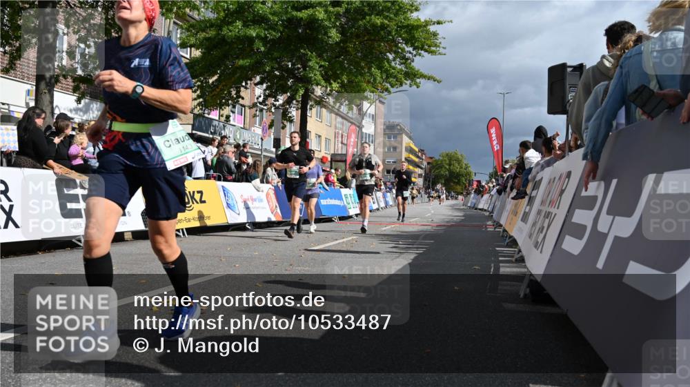 20.09.2026 - PSD Bank Halbmarathon J. Mangold http://msf.ph/oto/10533487 20.09.2026 12:21:01 Ziel 1004, 1143, 1281, 2906, 2907 meine-sportfotos.de