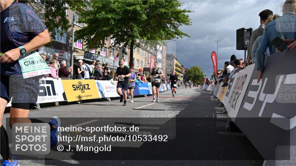 20.09.2026 - PSD Bank Halbmarathon J. Mangold http://msf.ph/oto/10533492 20.09.2026 12:21:01 Ziel 1004, 1143, 1281, 2906, 2907 meine-sportfotos.de