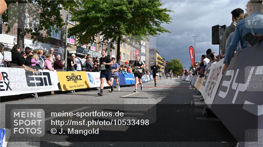 20.09.2026 - PSD Bank Halbmarathon J. Mangold http://msf.ph/oto/10533498 20.09.2026 12:21:02 Ziel 1004, 1143, 1281, 2906, 2907 meine-sportfotos.de