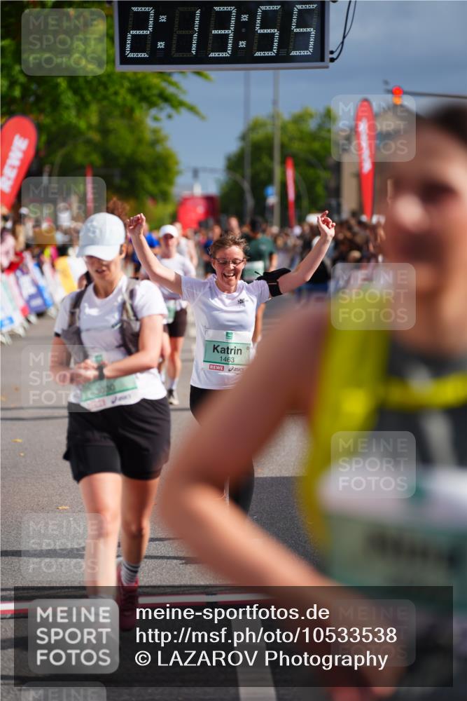 20.09.2026 - PSD Bank Halbmarathon LAZAROV Photography http://msf.ph/oto/10533538 20.09.2026 12:13:55 Ziel 1038, 1339, 1380, 1387, 1463, 1490, 1524, 2091, 2162, 2604, 2856, 3030, 3792, 4283, 4444 meine-sportfotos.de