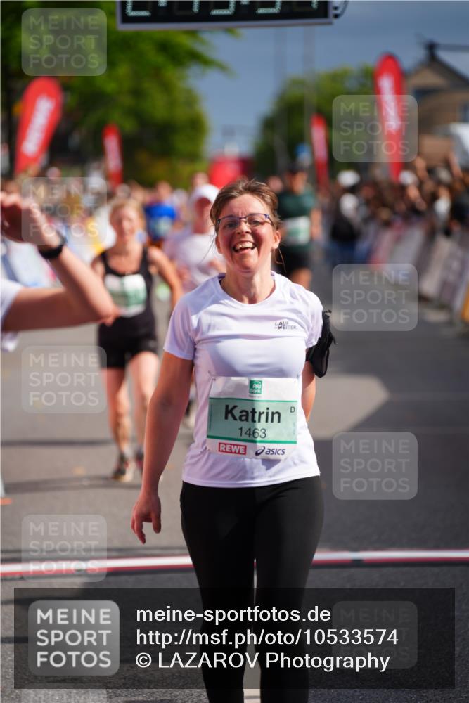 20.09.2026 - PSD Bank Halbmarathon LAZAROV Photography http://msf.ph/oto/10533574 20.09.2026 12:13:57 Ziel 1109, 1339, 1380, 1463, 1490, 1524, 2162, 2604, 2856, 3030, 3792, 4444 meine-sportfotos.de