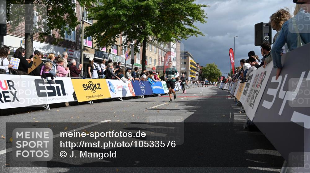20.09.2026 - PSD Bank Halbmarathon J. Mangold http://msf.ph/oto/10533576 20.09.2026 12:21:17 Ziel 1203, 1443, 1793, 3197, 3672 meine-sportfotos.de