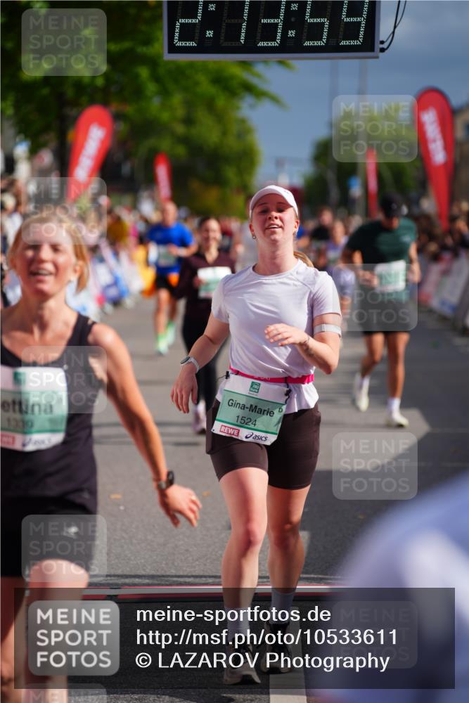 20.09.2026 - PSD Bank Halbmarathon LAZAROV Photography http://msf.ph/oto/10533611 20.09.2026 12:13:59 Ziel 1049, 1109, 1339, 1397, 1463, 1524, 2162, 2604, 2856, 3030, 3792 meine-sportfotos.de