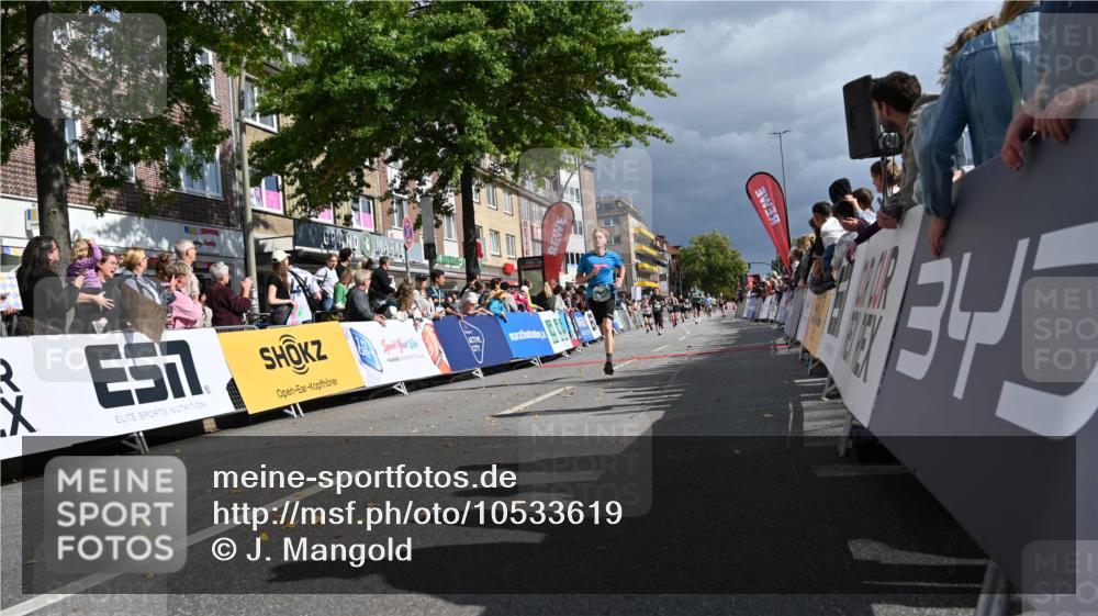 20.09.2026 - PSD Bank Halbmarathon J. Mangold http://msf.ph/oto/10533619 20.09.2026 12:21:27 Ziel 1097, 1203, 4205 meine-sportfotos.de