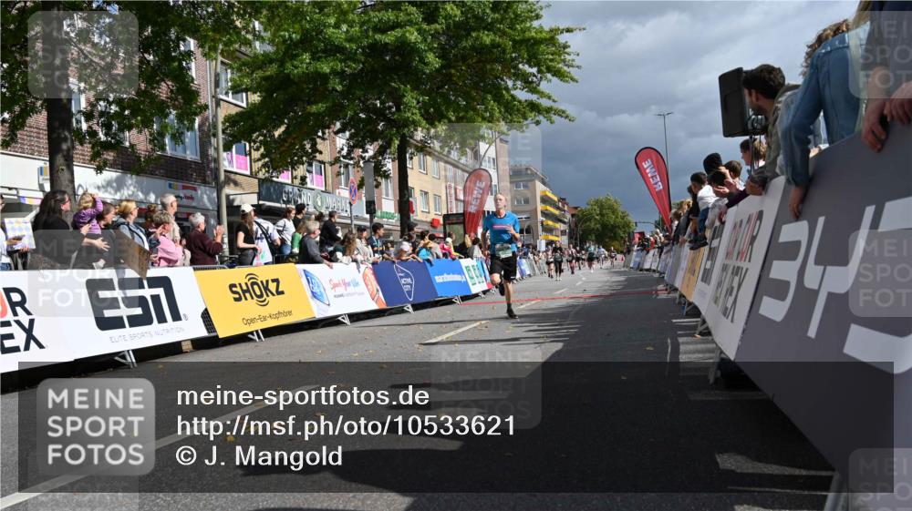 20.09.2026 - PSD Bank Halbmarathon J. Mangold http://msf.ph/oto/10533621 20.09.2026 12:21:27 Ziel 1097, 1203, 4205 meine-sportfotos.de