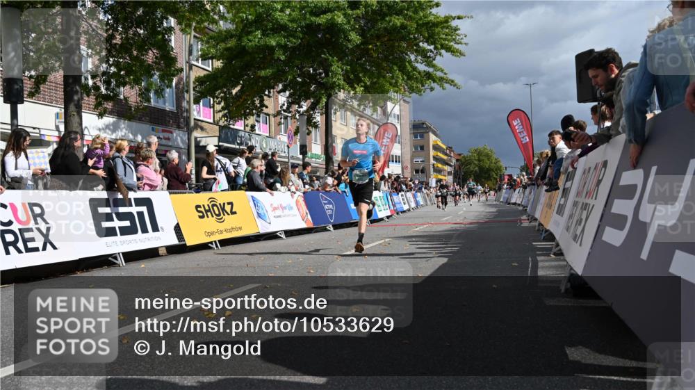 20.09.2026 - PSD Bank Halbmarathon J. Mangold http://msf.ph/oto/10533629 20.09.2026 12:21:27 Ziel 1097, 1203, 4205 meine-sportfotos.de