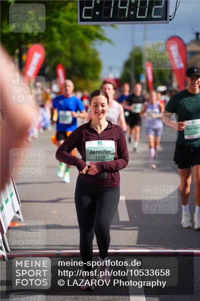 20.09.2026 - PSD Bank Halbmarathon LAZAROV Photography http://msf.ph/oto/10533658 20.09.2026 12:14:01 Ziel 1049, 1109, 1339, 1397, 1463, 1524, 2856, 3030, 3509, 4207 meine-sportfotos.de