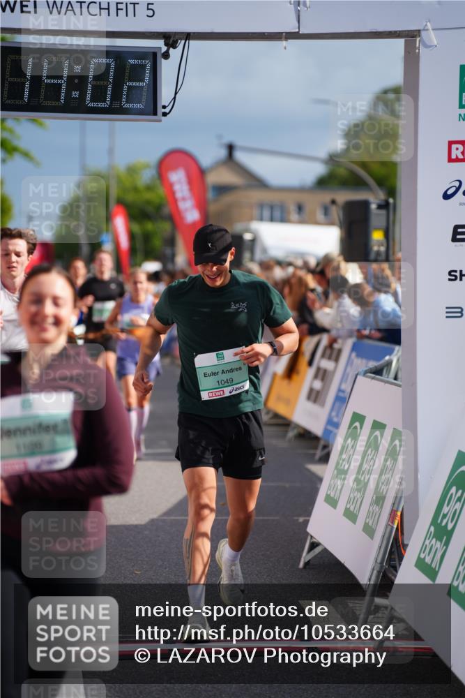 20.09.2026 - PSD Bank Halbmarathon LAZAROV Photography http://msf.ph/oto/10533664 20.09.2026 12:14:02 Ziel 1049, 1109, 1339, 1397, 1463, 1524, 2856, 3030, 3509, 4207 meine-sportfotos.de