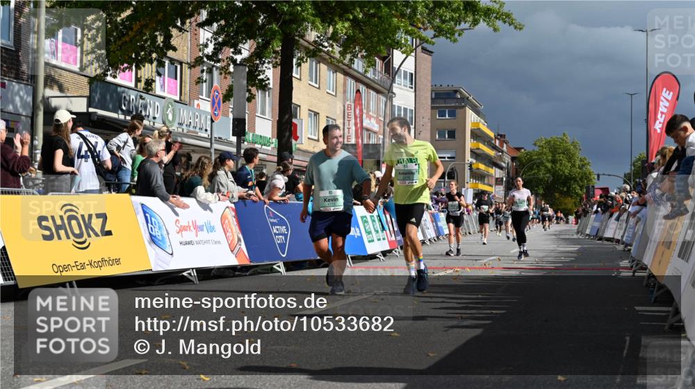 20.09.2026 - PSD Bank Halbmarathon J. Mangold http://msf.ph/oto/10533682 20.09.2026 12:21:55 Ziel 1329, 1773, 1991, 2770, 3014, 3741, 4413 meine-sportfotos.de