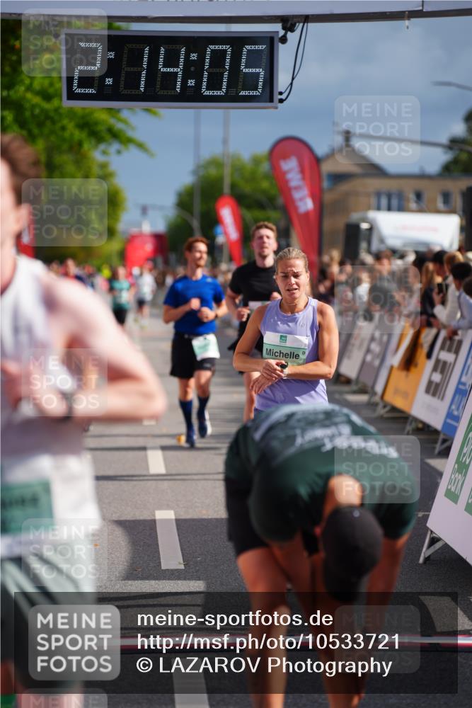 20.09.2026 - PSD Bank Halbmarathon LAZAROV Photography http://msf.ph/oto/10533721 20.09.2026 12:14:05 Ziel 1049, 1109, 1339, 1397, 1524, 1935, 2341, 3509, 3572, 4207 meine-sportfotos.de