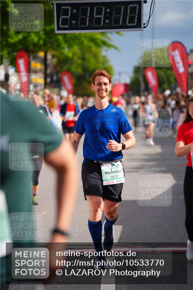 20.09.2026 - PSD Bank Halbmarathon LAZAROV Photography http://msf.ph/oto/10533770 20.09.2026 12:14:09 Ziel 1049, 1109, 1373, 1397, 1935, 2341, 3471, 3509, 3572, 4207 meine-sportfotos.de