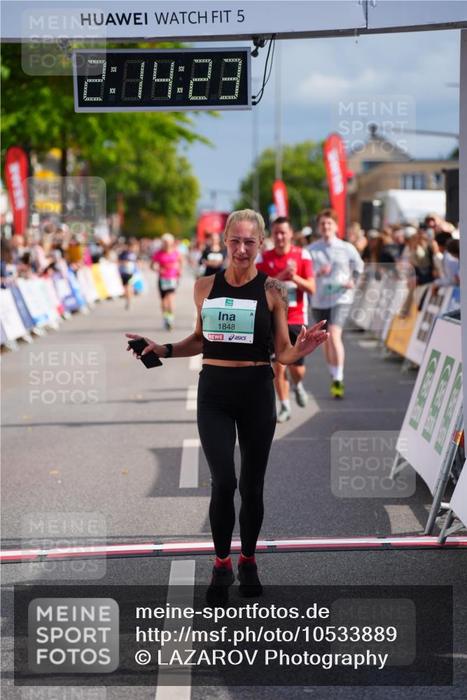 20.09.2026 - PSD Bank Halbmarathon LAZAROV Photography http://msf.ph/oto/10533889 20.09.2026 12:14:23 Ziel 1588, 1848, 2609, 3416, 3758, 4438 meine-sportfotos.de