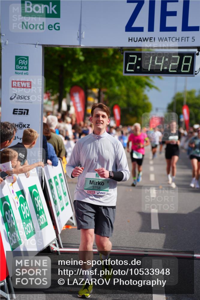 20.09.2026 - PSD Bank Halbmarathon LAZAROV Photography http://msf.ph/oto/10533948 20.09.2026 12:14:27 Ziel 1848, 2721, 2834, 3055, 3416, 3758 meine-sportfotos.de