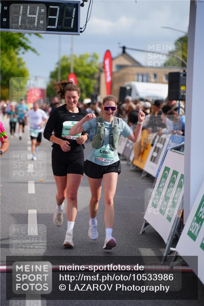 20.09.2026 - PSD Bank Halbmarathon LAZAROV Photography http://msf.ph/oto/10533986 20.09.2026 12:14:30 Ziel 1848, 2721, 2834, 3055, 3416, 3758 meine-sportfotos.de