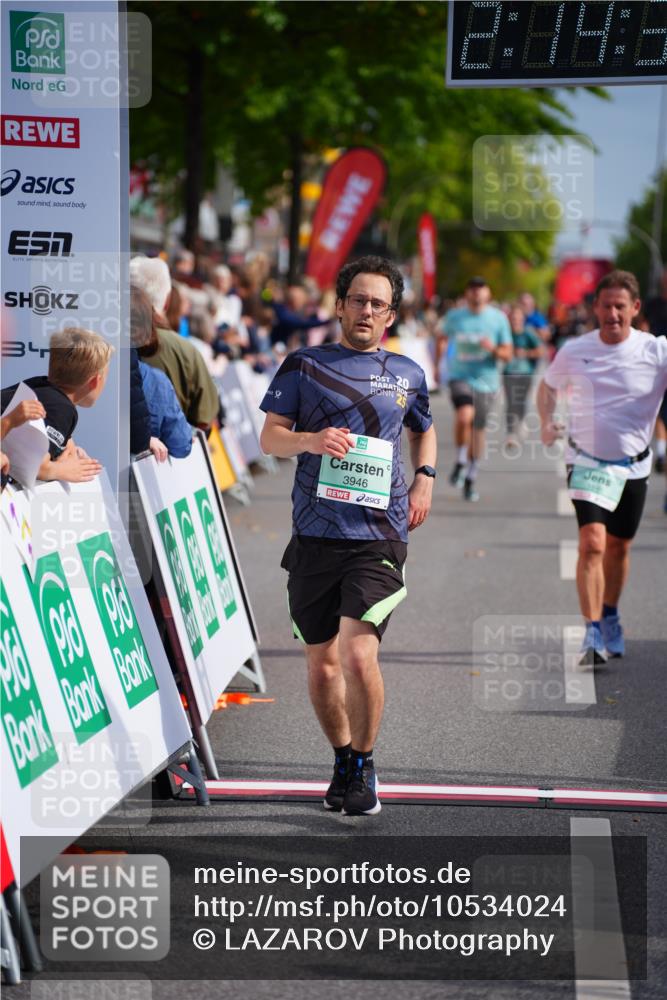 20.09.2026 - PSD Bank Halbmarathon LAZAROV Photography http://msf.ph/oto/10534024 20.09.2026 12:14:35 Ziel 1646, 2721, 2834, 3055, 3498, 3946 meine-sportfotos.de