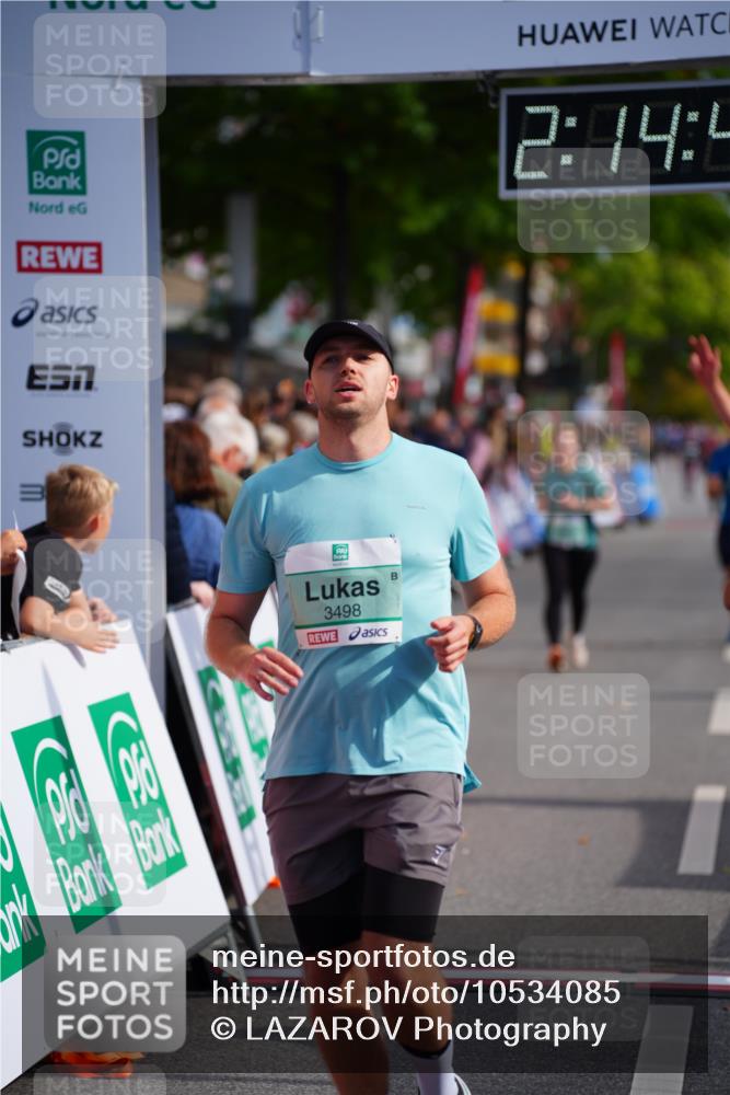 20.09.2026 - PSD Bank Halbmarathon LAZAROV Photography http://msf.ph/oto/10534085 20.09.2026 12:14:40 Ziel 1501, 1646, 2415, 3498, 3946 meine-sportfotos.de