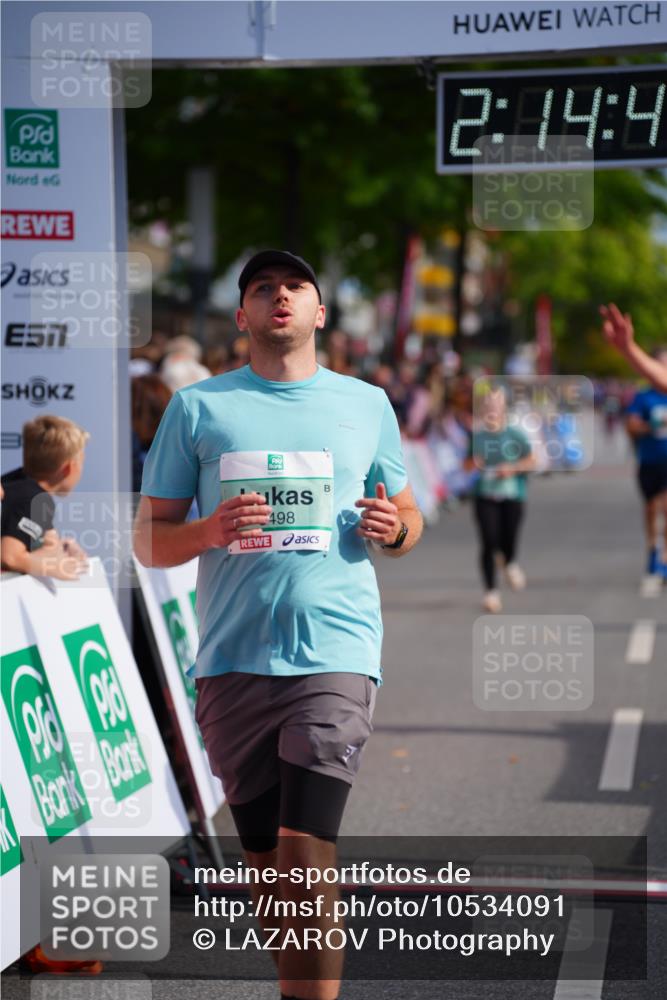 20.09.2026 - PSD Bank Halbmarathon LAZAROV Photography http://msf.ph/oto/10534091 20.09.2026 12:14:40 Ziel 1501, 1646, 2415, 3498, 3946 meine-sportfotos.de