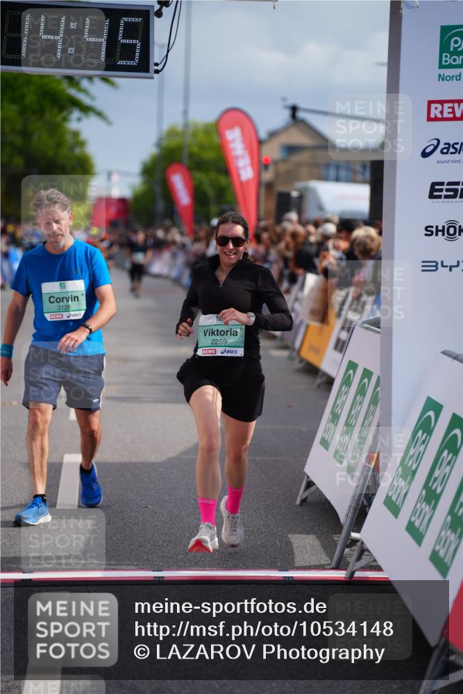 20.09.2026 - PSD Bank Halbmarathon LAZAROV Photography http://msf.ph/oto/10534148 20.09.2026 12:14:45 Ziel 1501, 1703, 2259, 2415, 3126, 3498 meine-sportfotos.de