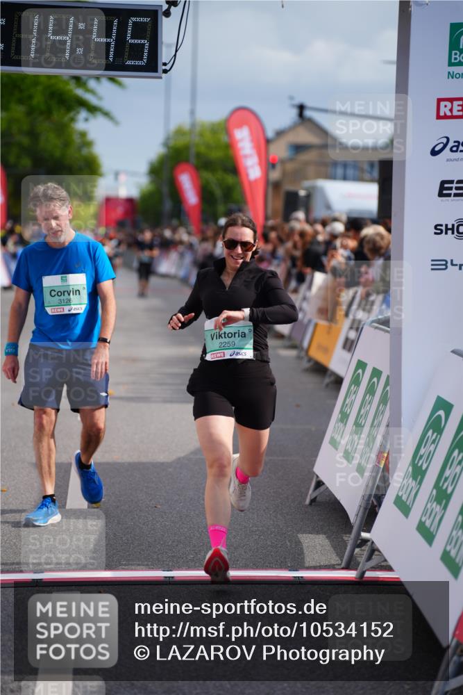 20.09.2026 - PSD Bank Halbmarathon LAZAROV Photography http://msf.ph/oto/10534152 20.09.2026 12:14:45 Ziel 1501, 1703, 2259, 2415, 3126, 3498 meine-sportfotos.de
