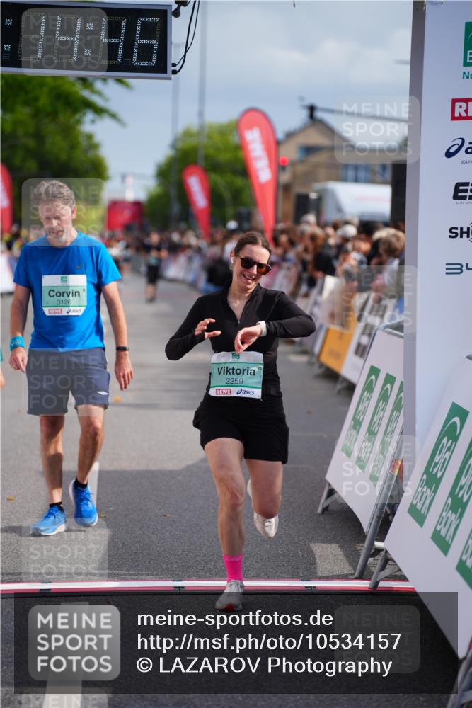 20.09.2026 - PSD Bank Halbmarathon LAZAROV Photography http://msf.ph/oto/10534157 20.09.2026 12:14:45 Ziel 1501, 1703, 2259, 2415, 3126, 3498 meine-sportfotos.de