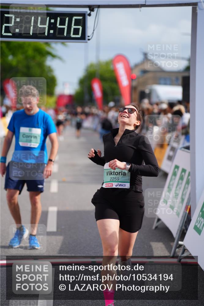 20.09.2026 - PSD Bank Halbmarathon LAZAROV Photography http://msf.ph/oto/10534194 20.09.2026 12:14:46 Ziel 1501, 1703, 2259, 2415, 3126, 3498 meine-sportfotos.de