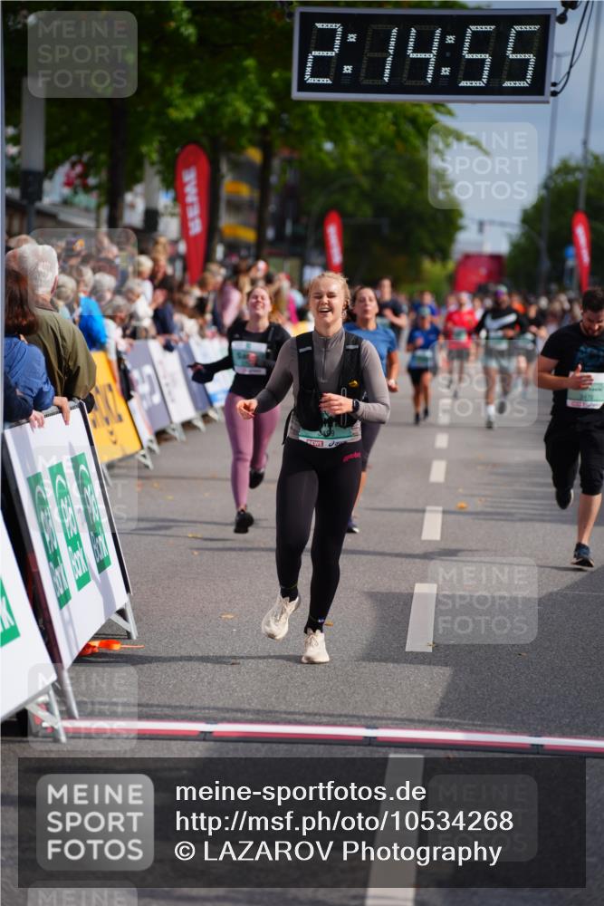 20.09.2026 - PSD Bank Halbmarathon LAZAROV Photography http://msf.ph/oto/10534268 20.09.2026 12:14:55 Ziel 1776, 2700, 3470, 3499 meine-sportfotos.de