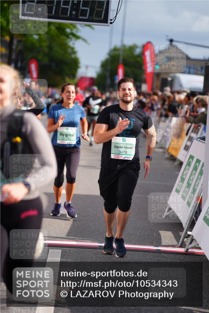 20.09.2026 - PSD Bank Halbmarathon LAZAROV Photography http://msf.ph/oto/10534343 20.09.2026 12:14:57 Ziel 1626, 1776, 2700, 3282, 3470, 3499 meine-sportfotos.de