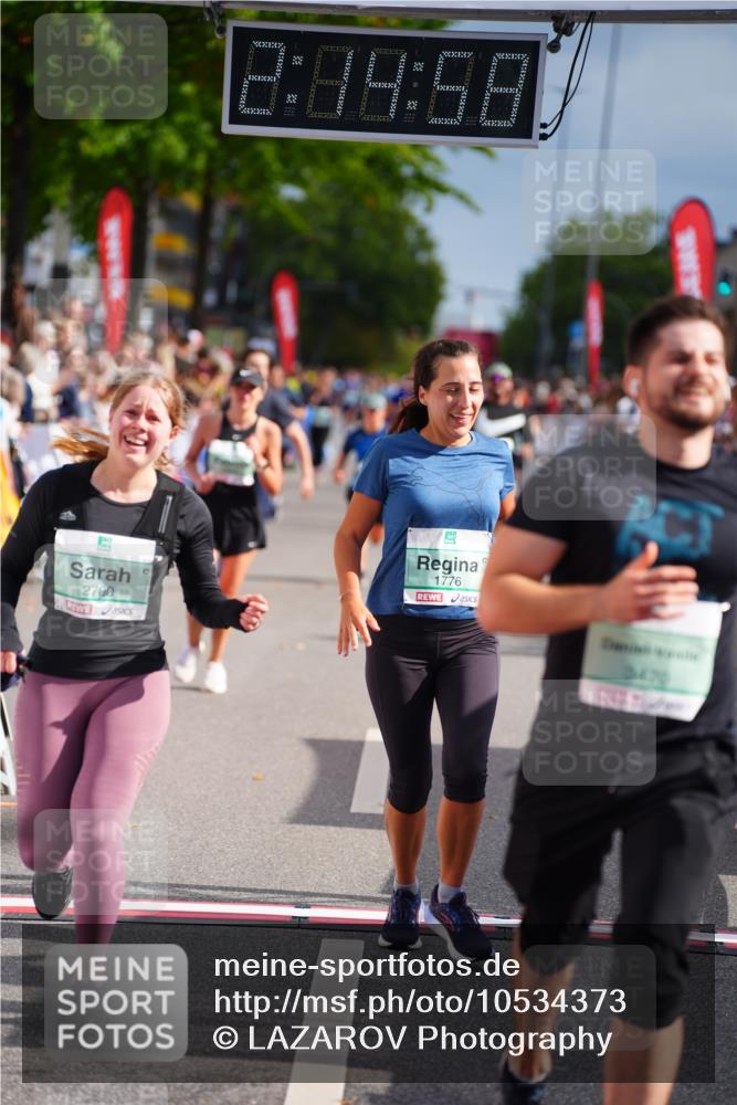 20.09.2026 - PSD Bank Halbmarathon LAZAROV Photography http://msf.ph/oto/10534373 20.09.2026 12:14:57 Ziel 1626, 1776, 2700, 3282, 3470, 3499 meine-sportfotos.de