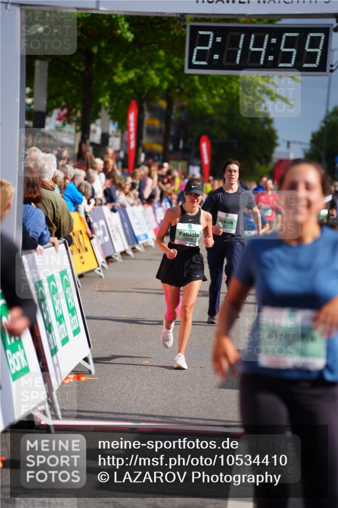 20.09.2026 - PSD Bank Halbmarathon LAZAROV Photography http://msf.ph/oto/10534410 20.09.2026 12:14:59 Ziel 1626, 1776, 1910, 2700, 3282, 3456, 3470, 3499 meine-sportfotos.de