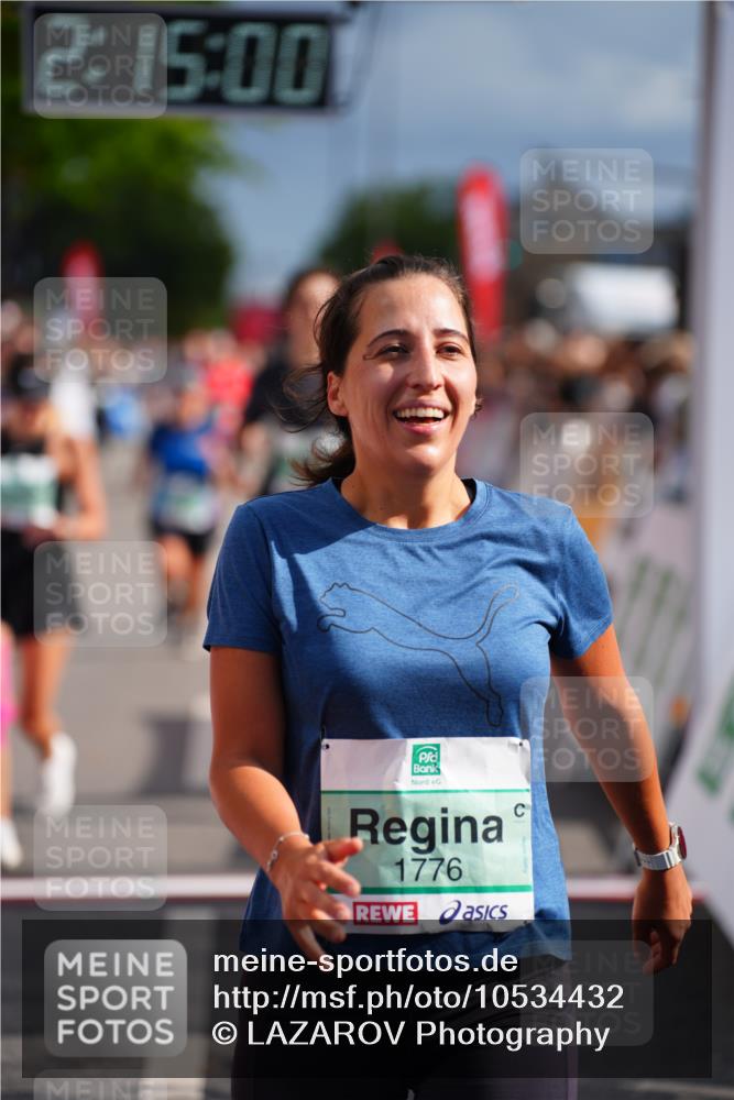 20.09.2026 - PSD Bank Halbmarathon LAZAROV Photography http://msf.ph/oto/10534432 20.09.2026 12:15:00 Ziel 1626, 1776, 1910, 2700, 3282, 3456, 3470, 3499 meine-sportfotos.de