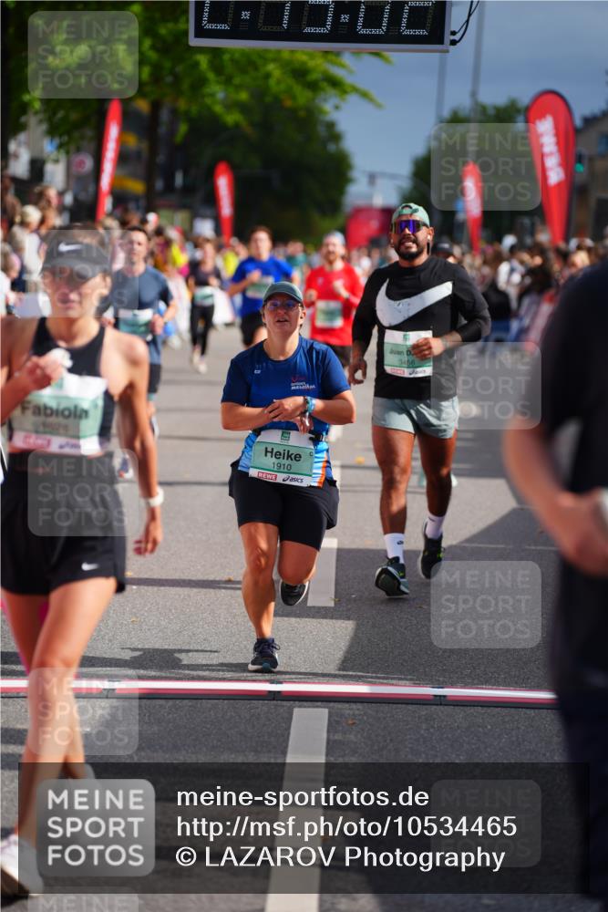 20.09.2026 - PSD Bank Halbmarathon LAZAROV Photography http://msf.ph/oto/10534465 20.09.2026 12:15:02 Ziel 1626, 1776, 1910, 2523, 2634, 2700, 3282, 3403, 3456, 3470, 3499 meine-sportfotos.de