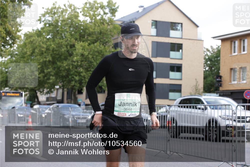 20.09.2026 - PSD Bank Halbmarathon Jannik Wohlers http://msf.ph/oto/10534560 20.09.2026 12:51:45 Laufen 3644 meine-sportfotos.de