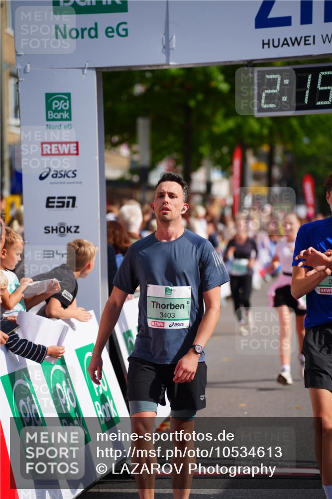 20.09.2026 - PSD Bank Halbmarathon LAZAROV Photography http://msf.ph/oto/10534613 20.09.2026 12:15:07 Ziel 1626, 1910, 2116, 2523, 2634, 2655, 3282, 3403, 3456, 4079 meine-sportfotos.de