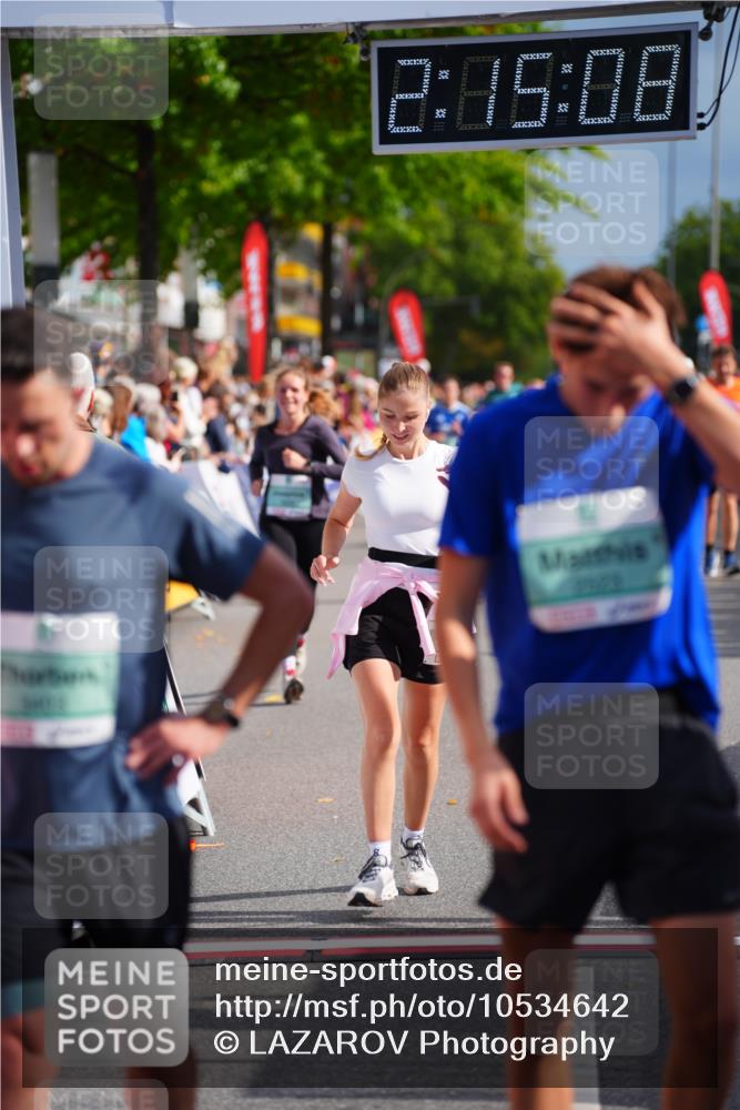 20.09.2026 - PSD Bank Halbmarathon LAZAROV Photography http://msf.ph/oto/10534642 20.09.2026 12:15:08 Ziel 1626, 1910, 2116, 2523, 2634, 2655, 3282, 3403, 3456, 4079 meine-sportfotos.de